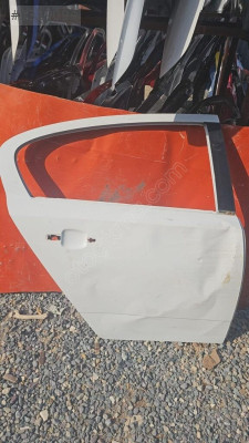 OPEL ASTRA H SAĞ ARKA KAPI ÇIKMA SÖKME YEDEK PARÇA