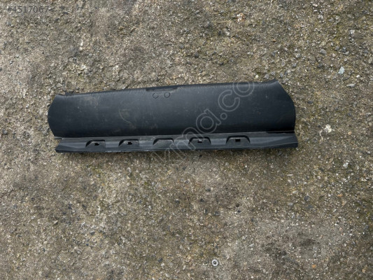 2006 megane 2 arka panel üst kaplama