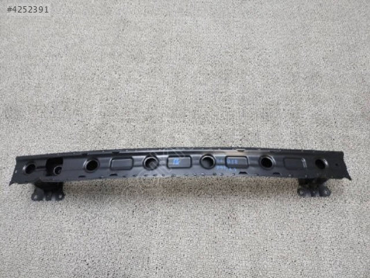 AUDI A3 SEDAN TAMPON DEMİRİ ARKA 8V5807309