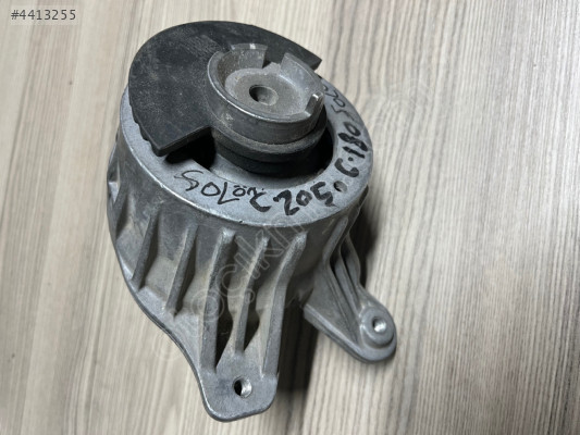 MERCEDES W205 SOL ÖN MOTOR KULAĞI