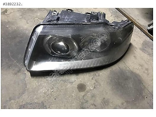 AUDİ A3 MERCEKLİ SOL FAR ÇIKMA ORJİNAL