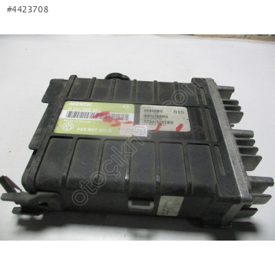 Volkswagen Passat 1.8 Motor Beyni 0261200261 443907311B