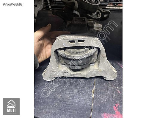 Ford Connect 2010-2012 Motor Takozu Çıkma