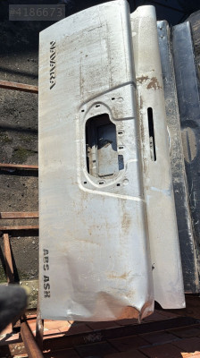 NİSSAN NAVARA ÇIKMA ORJİNAL BAGAJ KAPAĞI KD