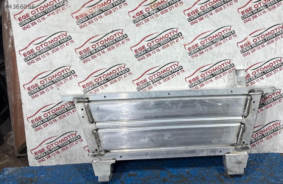 VOLVO XC40 MOTOR TRAVERSİ BEŞİĞİ ORJINAL