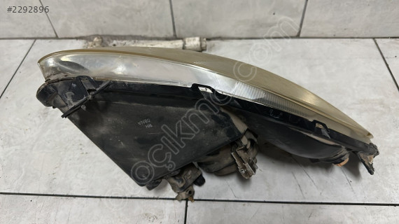 2011 SUZUKİ  SWİFT 3 ÖN  SAĞ FAR