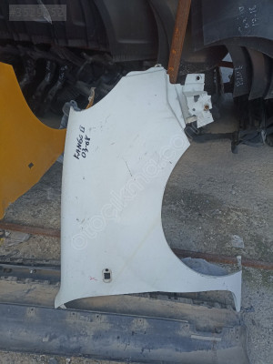 Renault Kango 2 Sağ Ön Çamurluk
