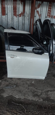 SUZUKİ SWİFT SAĞ ÖN KAPI ÇIKMA ORJİNAL DOLU HATASIIZ