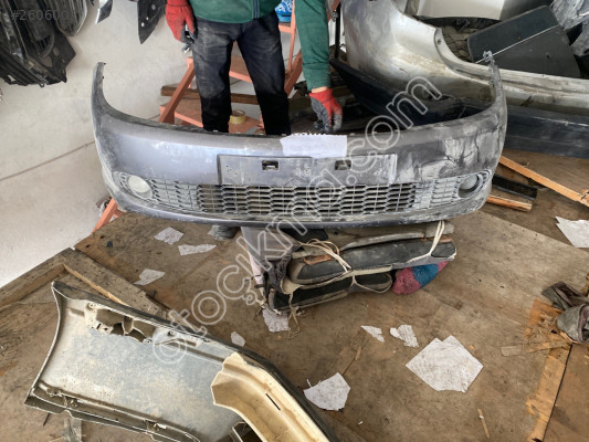 Renult clio ön tampon çıkma orjinal