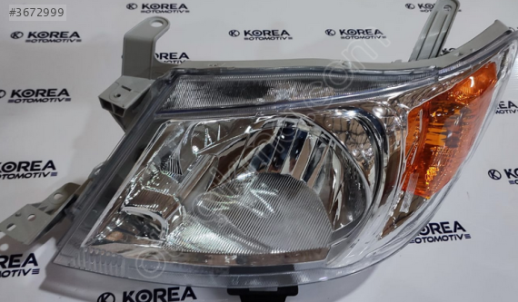 TOYOTA HİLUX SOL ÖN FAR