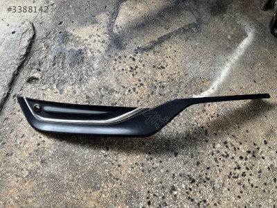 Volvo s60 sağ sis çerçevesi