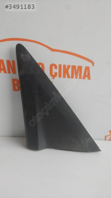212831993  FORD TOURNEO COURİER sol ön çamurluk üçgeni