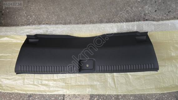 VOLKSWAGEN JETTA 2011-2018 ARKA PANEL KİLİT KAPLAMASI SIFIR