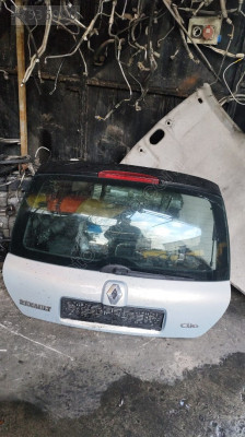 RENAULT CLİO 2 BAGAJ KAPAĞI