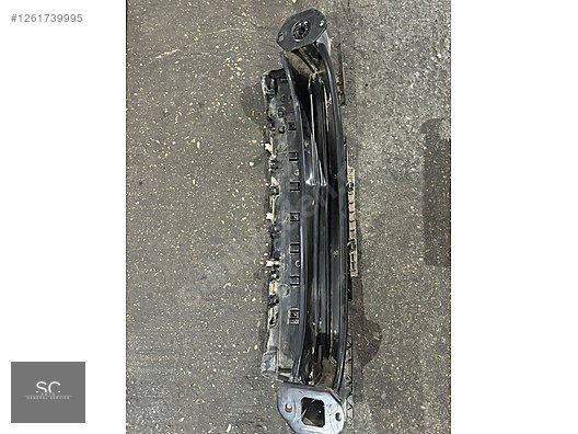 BMW 5 SERİSİ G30 ARKA TAMPON DEMİRİ VE BRAKETLERİ 7386504