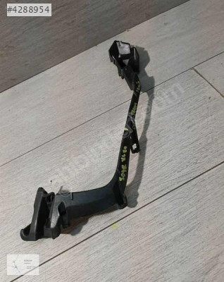 VOLVO XC90 SAĞ SİS BRAKETİ