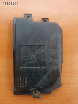 Renault Clio 5 Sigorta Röle Kutusu