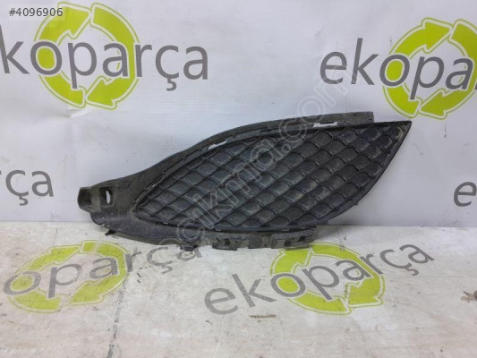 MERCEDES A SERİSİ 2012 2018 ÖN SİS FARI KAPAĞI SAĞ A1768850422