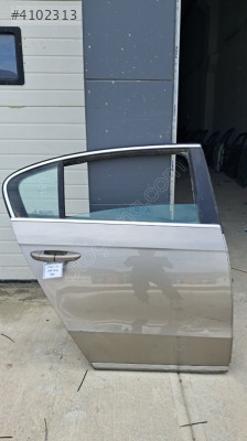 ARKA KAPI - SAĞ - PASSAT B7 11-13 - ( 3AE833056 )