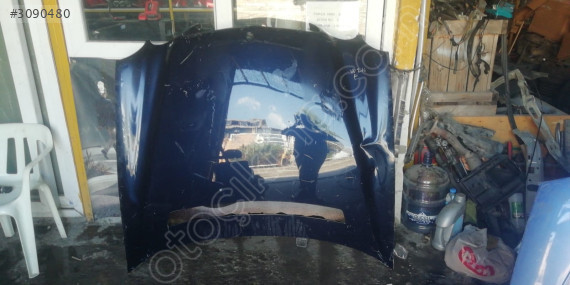 Mercedes e serisi w210 motor kaputu çıkma