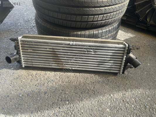 Ford transit otomatik turbo İnterkol radyatör