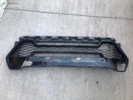 BMW X1 U11 ÖN TAMPON ORTA IZGARA 51115A0B678
