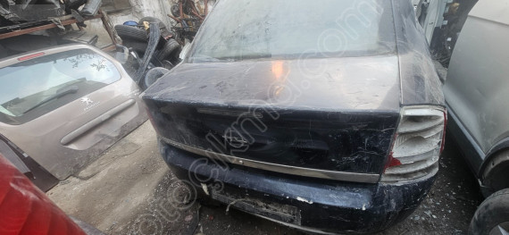 Opel Vectra C bagaj kapağı