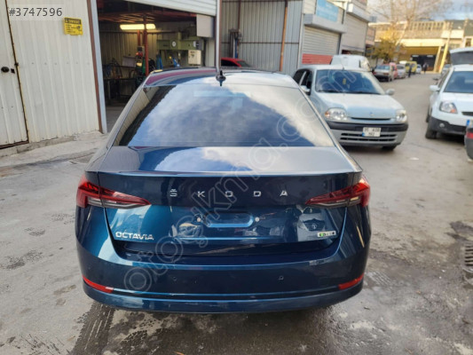 2021 Skoda OCTAVİA ARKA DİNGİL