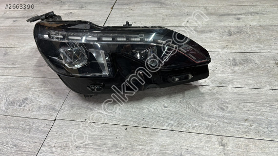 PEUGEOT 5008 ÖN SAĞ FAR MERCEKLİ