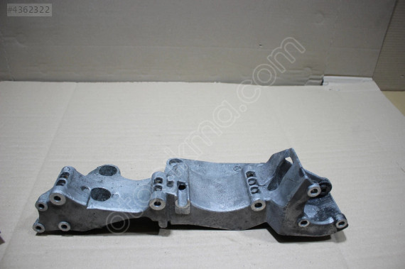 06A903143F  ORJİNAL ALTERNATÖR BAĞLANTI BRAKETİ