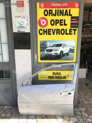 Opel Vectra C Modeli İçin Sol Ön Kapı Çıkma Parçası