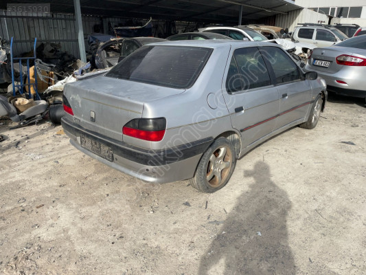 PEUGEOT 306 BAGAJ KAPAĞI ÇIKMA ORJİNAL