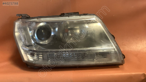 suzuki grand vitara sağ ön far