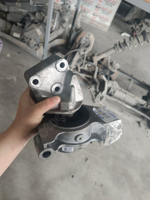 FİAT LİNEA 1.3 E5 MOTOR TAKOZU HATASIZ ORJİNAL ÇIKMA