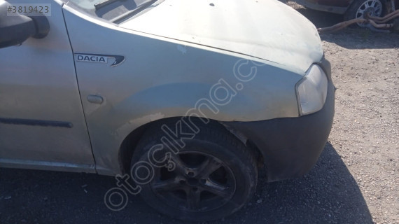Dacia Logan sağ çamurluk yedek parça