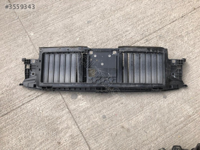 MERCEDES C SERİ W206 HAVALANDIRMA PERDESİ 2066224000