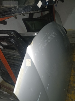 Chrysler voyager ön kaput