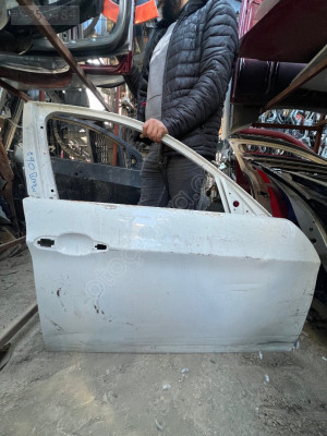 2010 2012 Bmw E90 çıkma ön sağ kapı