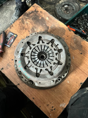 FORD FİESTA 1.4 DİZEL ÇIKMA VOLANT