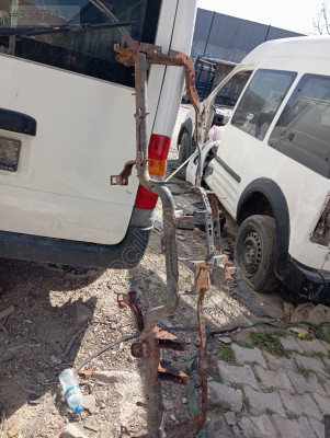 Ford transit custom göğüs demiri