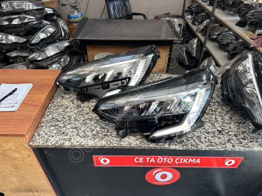 RENAULT CLİO 5 SOL ÖN FARLAR ÇIKMA ORJİNAL