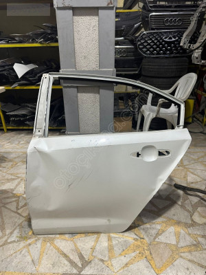 TOYOTA COROLLA ÇIKMA SOL ARKA KAPI ORJİNAL 2018-2023