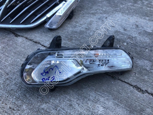 FORD KUGA SOL SİS FARI CV4413B221