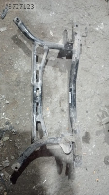 GOLF 6 ARKA DİNGİL ÇIKMA
