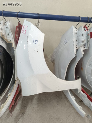 FORD FİESTA ÖN SAĞ ÇAMURLUK