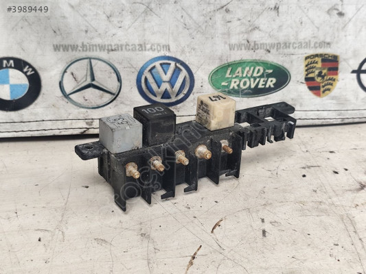 Audi A3 8L Sigorta Role Yuvası