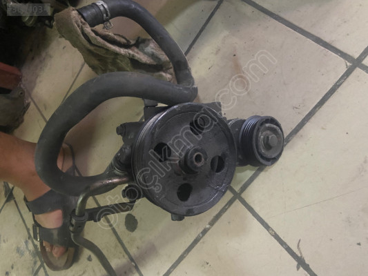 Ford focus 1 direksiyon pompası