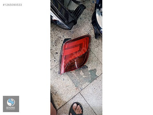 TOYOTA AURİS LEDLİ SAĞ DIŞ STOP ORJİNAL