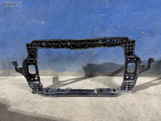 Hyundai i20 ön panel 20-24