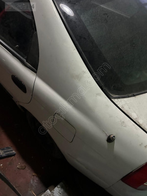 Kia Sephia SOL Arka ÇAMURLUK